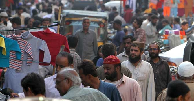ملک میں مہنگائی، عوام کی کمر ٹوٹ گئی
