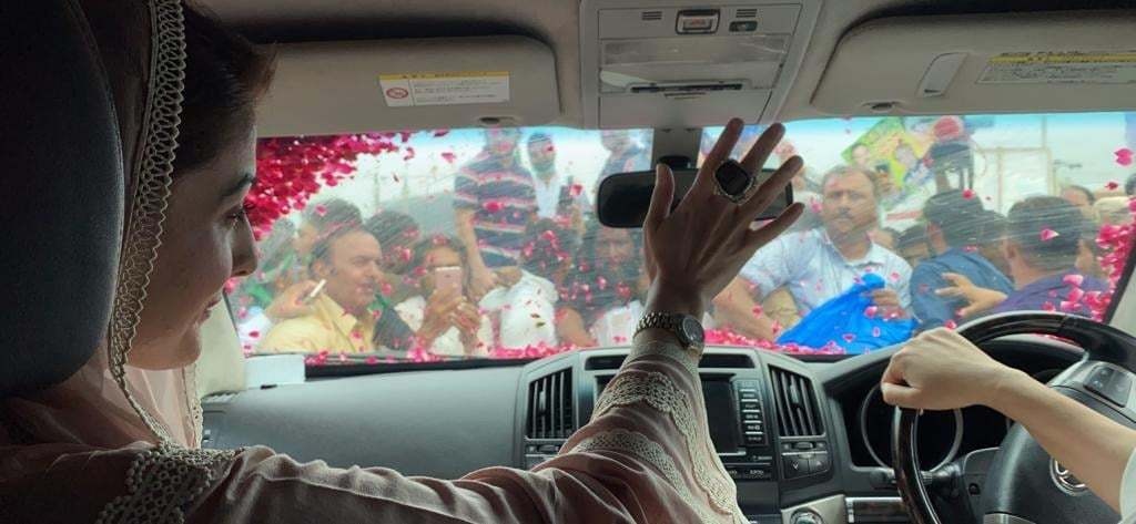 مریم نواز کی پیشی:نیب آفس کے باہر لیگی کارکنان اورپولیس میں تصادم