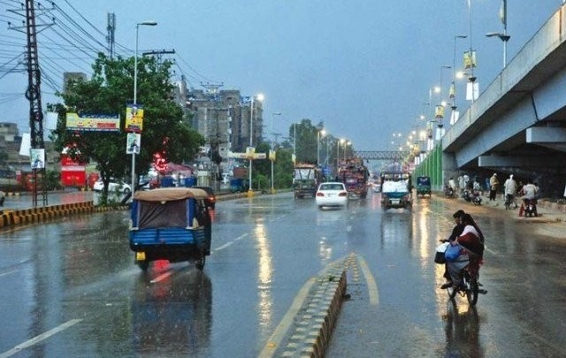 خیبرپختونخوا کے کئی اضلاع میں بارش،شہریوں نے سکھ کا سانس لیا