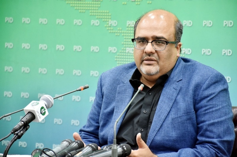 وزیراعظم کے مشیرشہزاد اکبر کو عہدے سے ہٹانے کی درخواست خارج