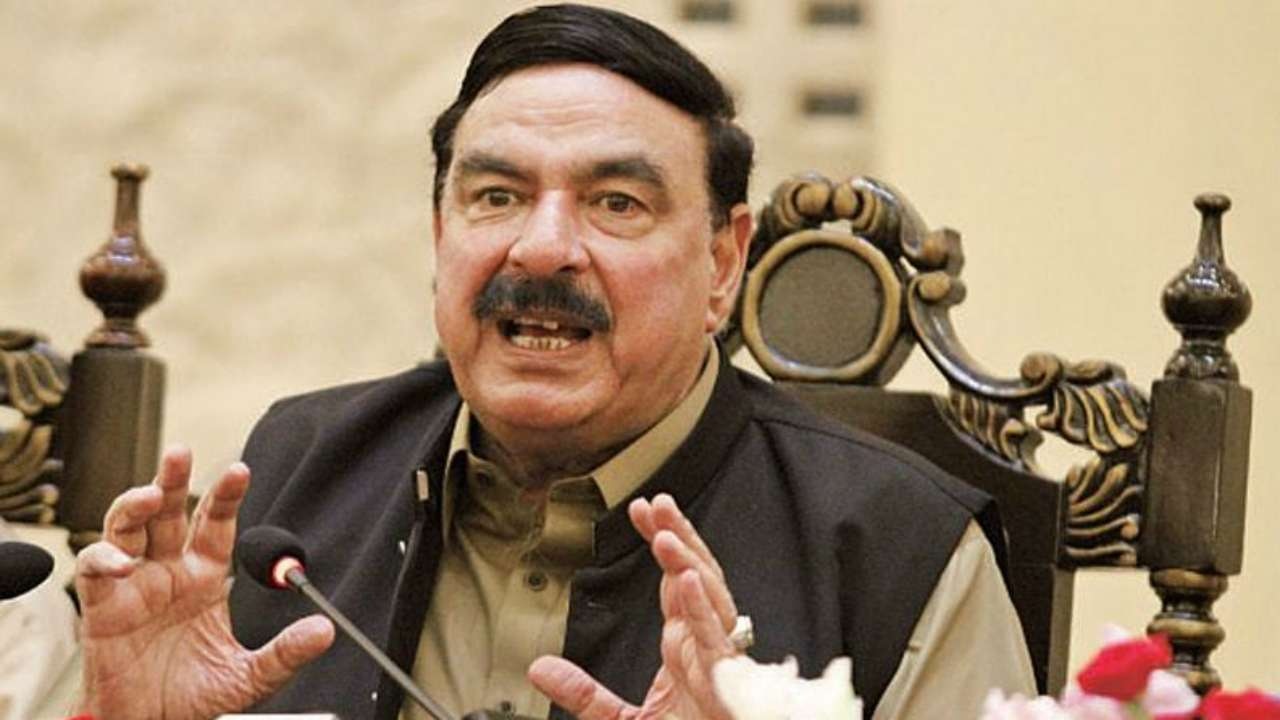 'PML-N used brotherly Islamic countries to bargain deal': Sheikh Rashid