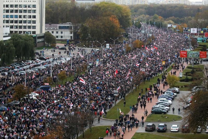 Belarus strike actions start after Lukashenko ignores deadline to quit