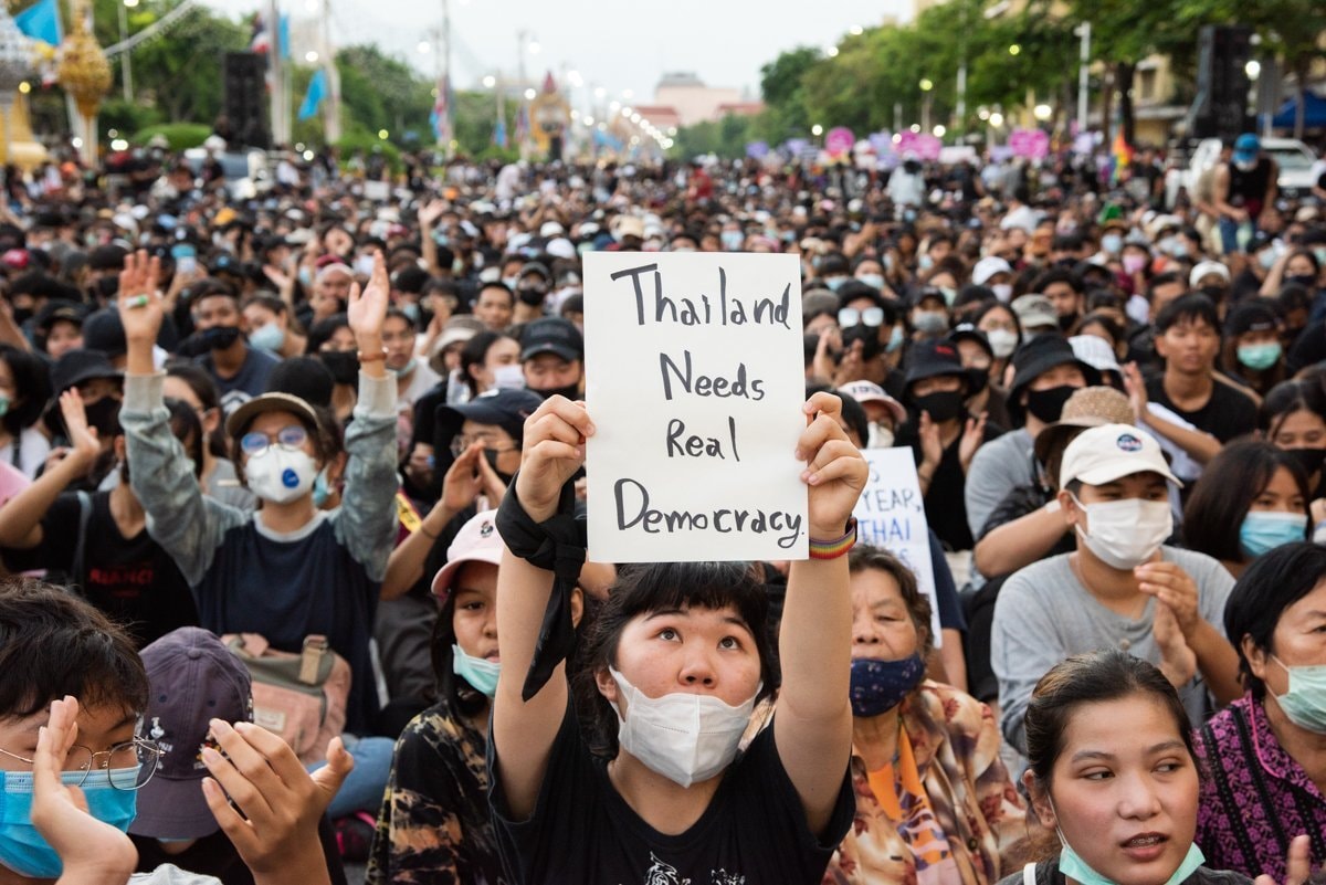Thai school students protest against government, demand reform