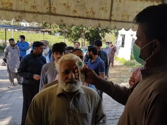 3,306 Pakistanis tested positive for COVID out of 45,999 sampled in the past 24 hours