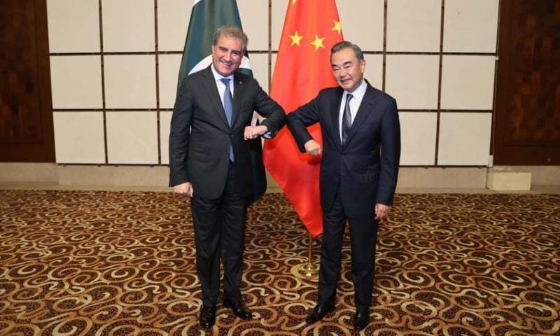 FM Qureshi holds telephonic conversation with Chinese FM Wang Yi to discuss bilateral relations