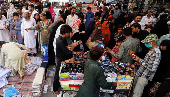 Sindh decides to keep markets open on May 7, 8
