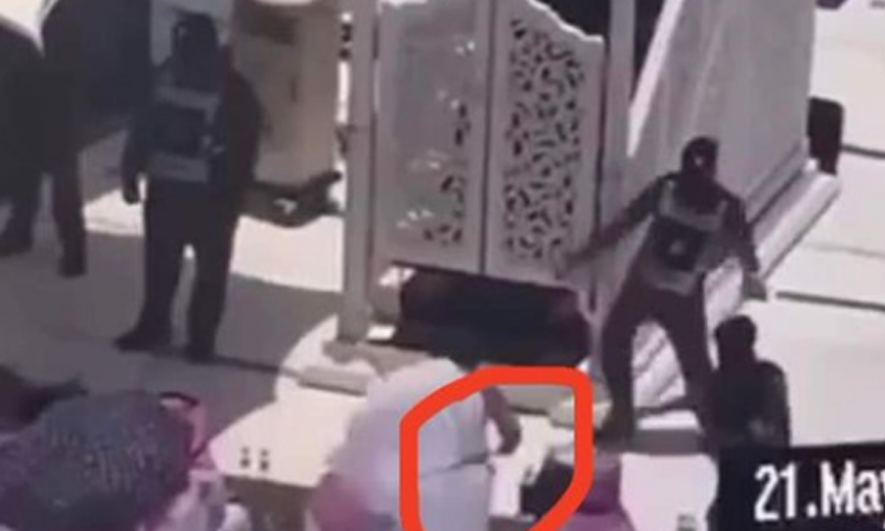 مسجد الحرام ، امام کعبہ پر حملے کی ناکام کوشش