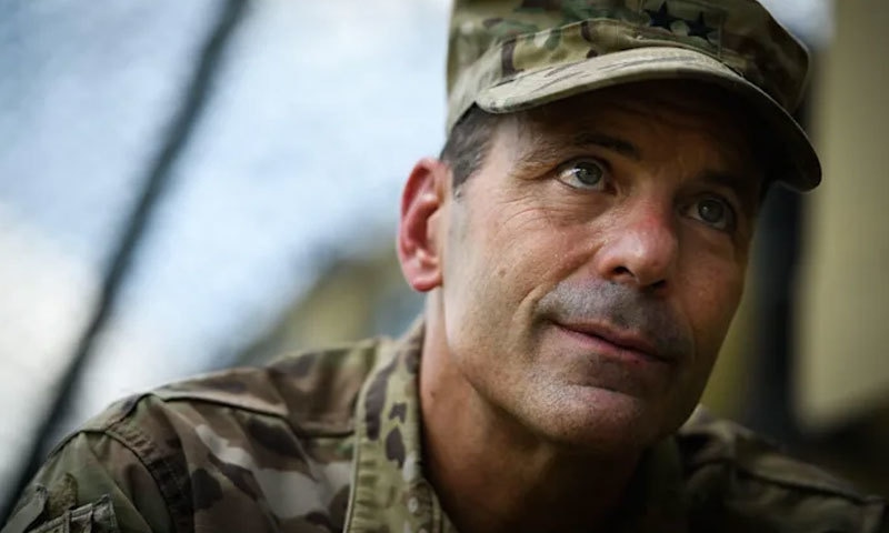 افغانستان سے روانہ ہونے والا آخری امریکی فوجی ۔ ۔ ۔