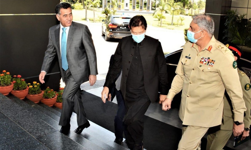 وزیراعظم عمران خان کا آئی ایس آئی سیکرٹریٹ کا دورہ