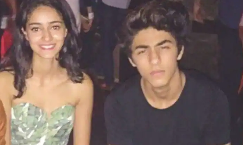 اننیا پانڈے اور آریان کی واٹس ایپ چیٹ لیک