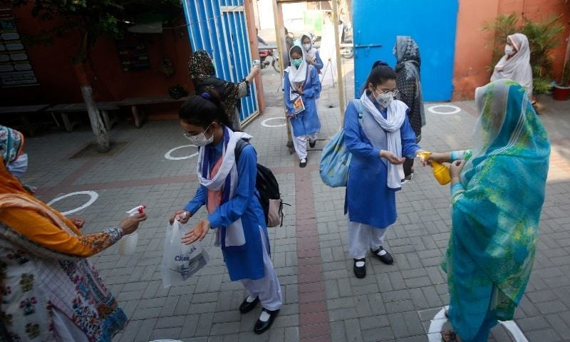 پنجاب: تعلیمی اداروں میں ویکسی نیشن کا عمل شروع
