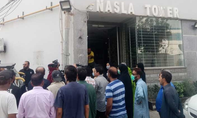 نسلہ ٹاور انہدام، آپریشن کے دوران علاقہ میدان جنگ بن گیا