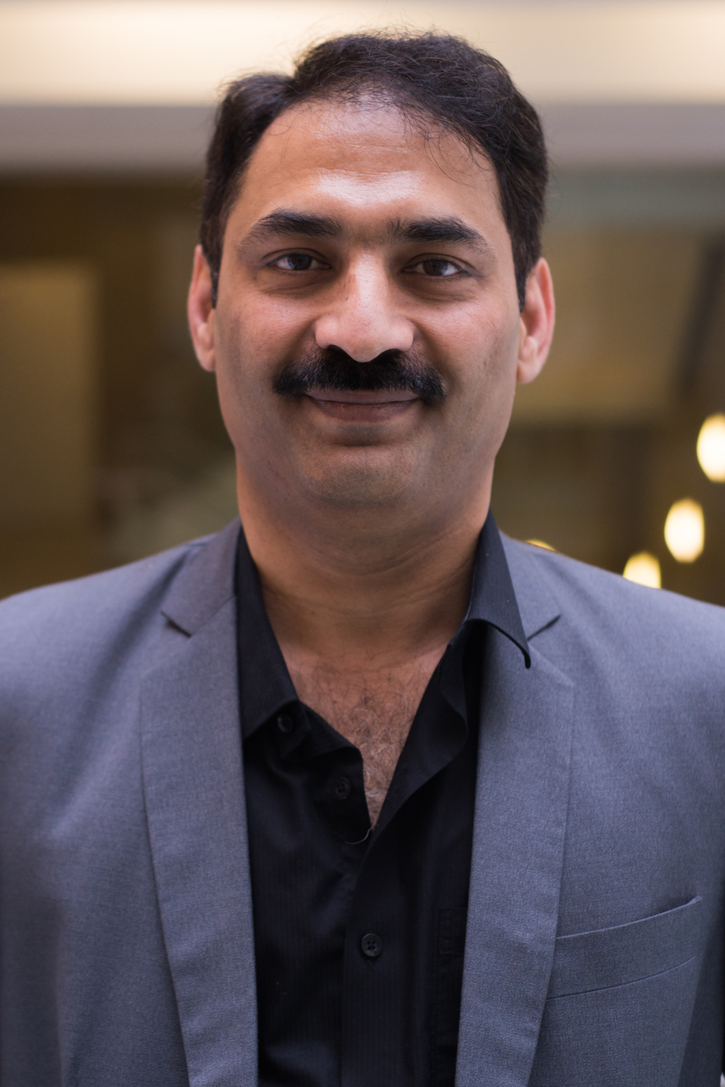 عنبرین فاطمہ نے صحافی احمد نورانی پرخلع کا مقدمہ دائر کر دیا