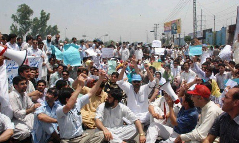 کوئٹہ : ینگ ڈاکٹرز کی ہڑتال جاری،مریض رل گئے