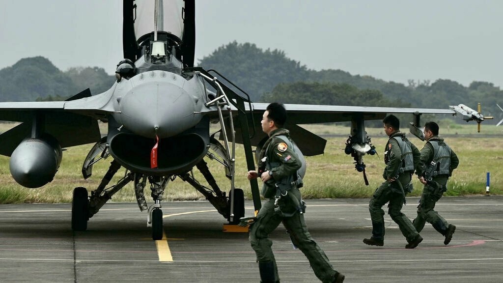 The incursions included 24 J-16 fighters -- which experts say are among China's favourite jets for testing Taiwan's air defences -- 10 J-10 fighters and one nuclear-capable H-6 bomber. AFP/File