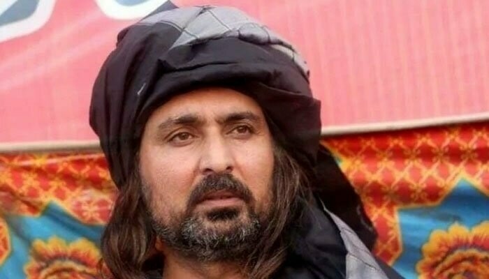 Umar, who is the brother of Federal Minister for Kashmir Affairs and Gilgit-Baltistan Ali Amin Gandapur, secured 63,753 votes against 38,891 of Jamiat Ulema-e-Islam-Fazl’s leader Kafeel Ahmed. File