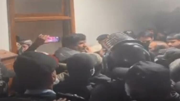 The police stormed into the room of MNA Salahuddin Ayubi. Photo courtesy: Dunya News