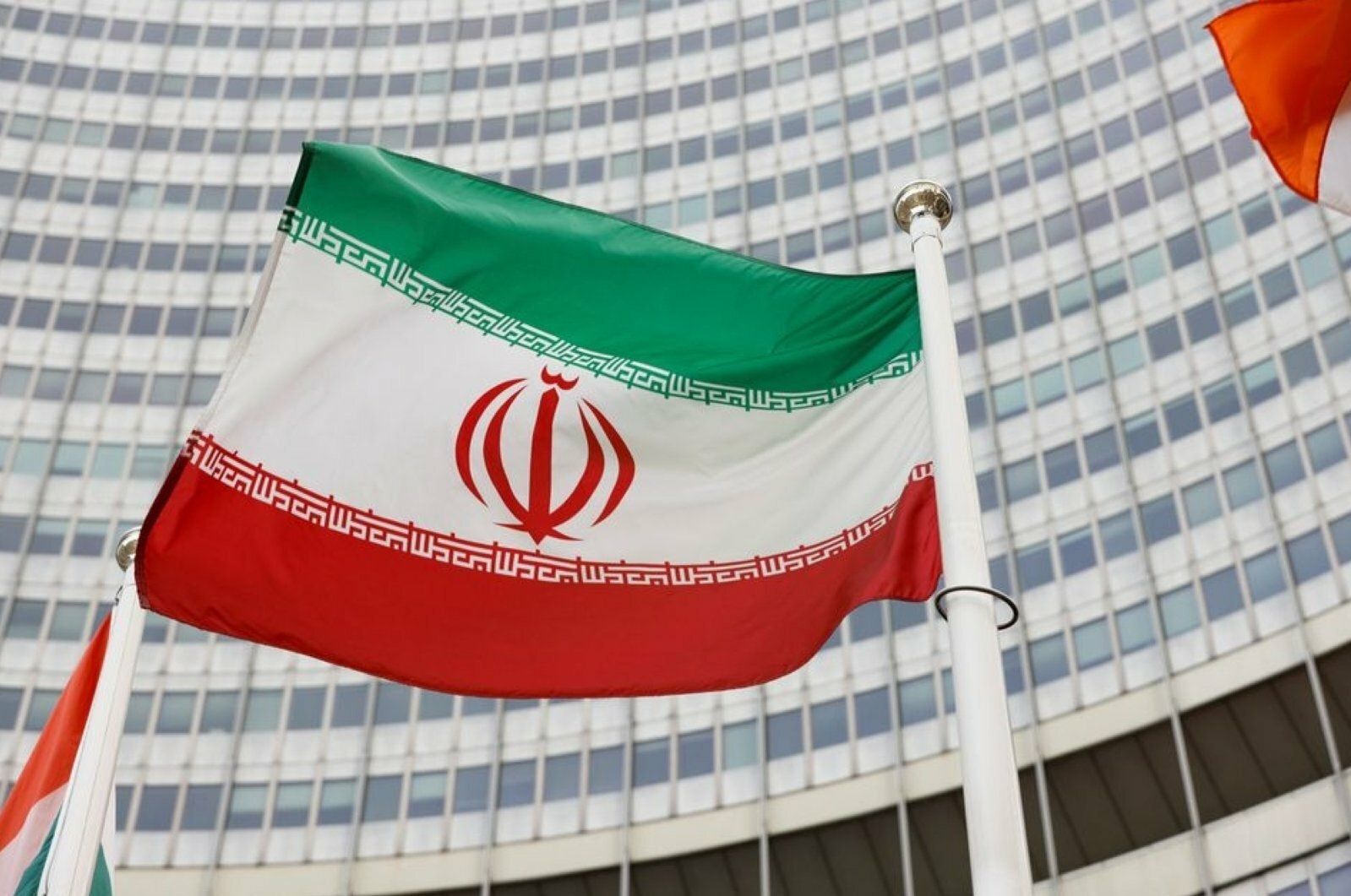 The Iranian flag flutters in front pf the International Atomic Energy Agency headquarters in Vienna, Austria. Reuters file photo