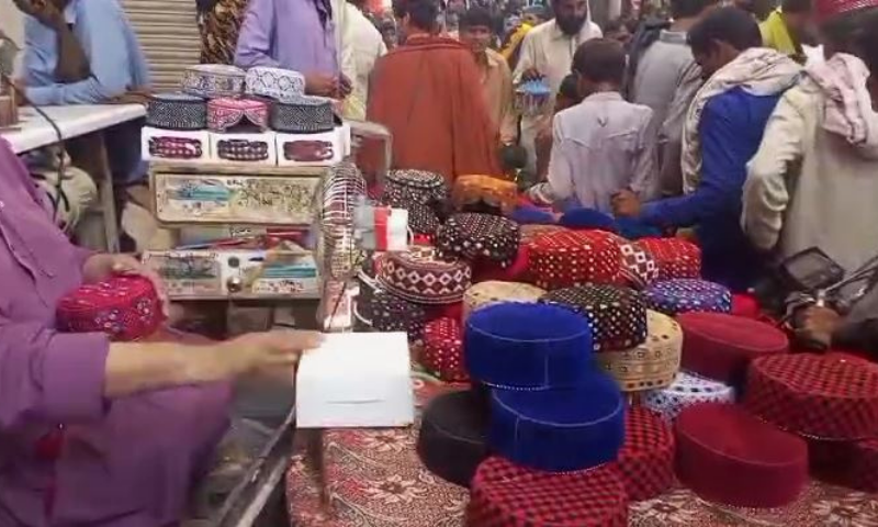 کندھ کوٹ عید کی تیاریاں، سندھی ٹوپی کی مانگ اضافہ