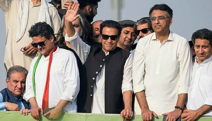 لانگ مارچ کیس: پولیس رپورٹ سپریم کورٹ میں جمع، بدنظمی کے ذمہ دار عمران خان قرار