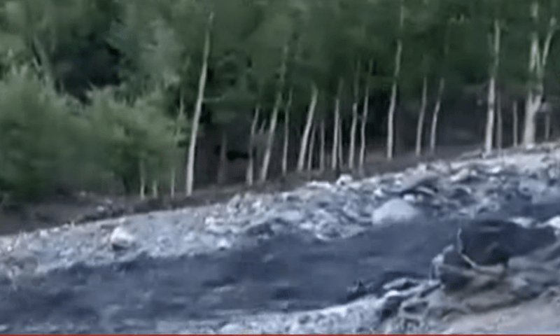 چترال کے برساتی نالے میں شدید طغیانی سے دو پُل تباہ