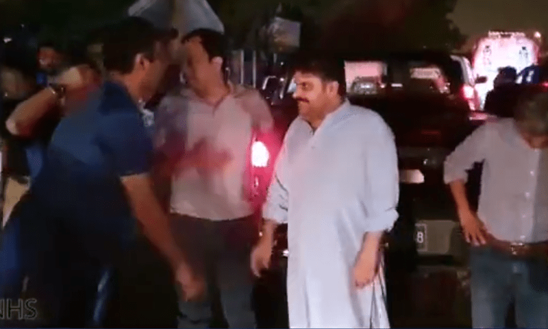 وزیر بلدیات سندھ کا بارش کے بعد شہر کے مختلف علاقوں کا دورہ