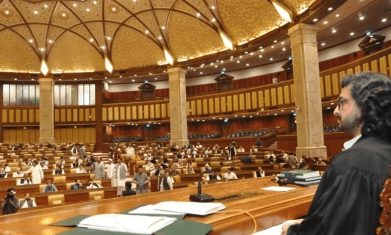 وزیراعلیٰ پنجاب کا انتخاب: 'اسمبلی ممبران کی خرید و فروخت کا بڑا تاجر لاہور میں موجود'