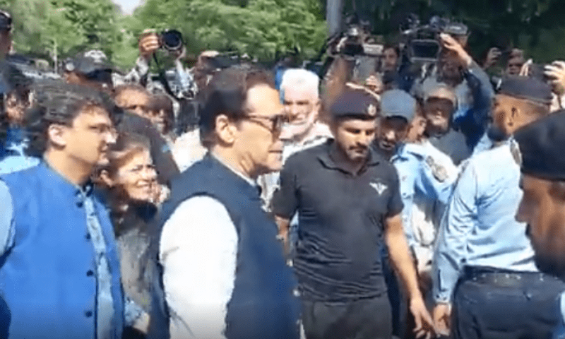 توہین عدالت کیس: عمران خان کو 7 دن میں دوبارہ تحریری جواب جمع کرانے کا حکم