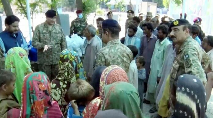 سیلاب متاثرین کی بحالی میں کافی وقت لگ سکتا ہے، آرمی چیف