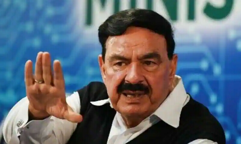 عمران خان نے قانون کے احترام کیلئے عدالت سے معافی مانگی: شیخ رشید