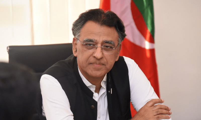 مقدمات عمران خان کو قابو کرنے کیلئے ہیں، اسد عمر