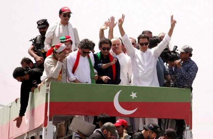 پنجاب حکومت عمران خان کے لانگ مارچ کا حصہ نہیں بنے گی