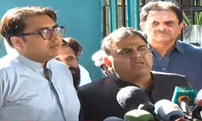 عمران خان کو نااہل قرار دینے کا فیصلہ شرمناک ہے: فواد چوہدری