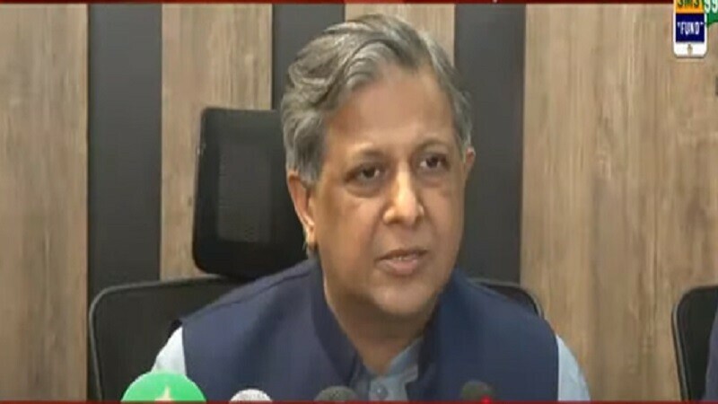 ملک کو بند کرنے کی دھمکیاں دی جا رہی ہیں: اعظم نذیر تارڑ