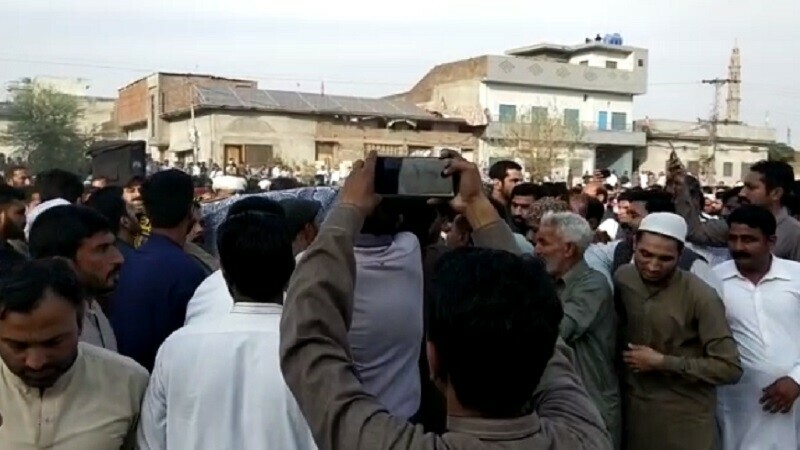 معظم گوندل سپرد خاک، لوگ دھاڑیں مار مار کر روتے رہے