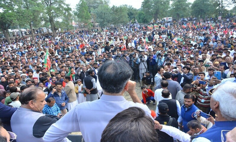 یہ سمجھنا ضروری ہے کہ ملک کی آزادی کو کس سے خطرہ ہے، اسد عمر