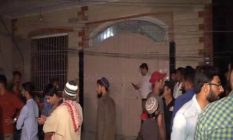 کراچی: اہلیہ اور 3 بیٹیوں کوقتل کرنے والے فواد نے موبائل پرٹائپ کرکے بیان ریکارڈ کروادیا