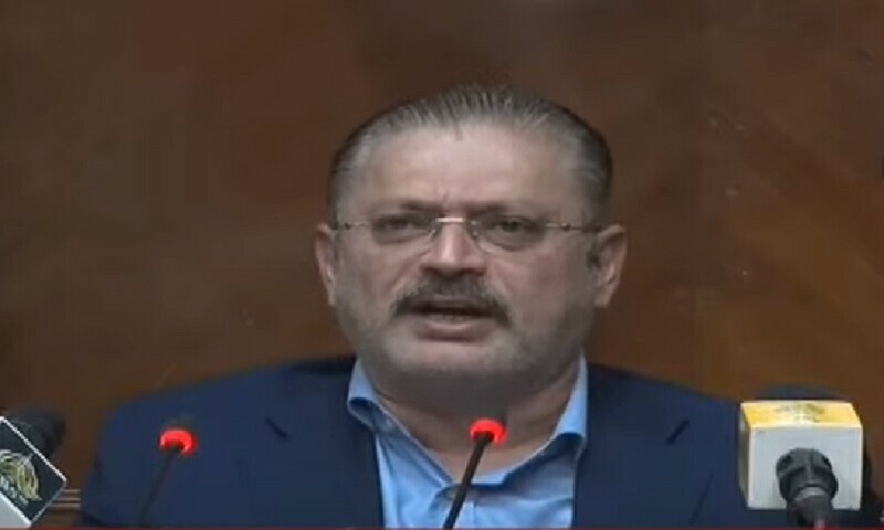 ’عمران خان کے دور میں حکومتی فیصلے فال نکال کر کیے جاتے تھے‘