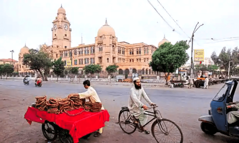 کراچی کا میئر منتخب کرنے کیلئے ممکنہ اتحاد خود بنائیں