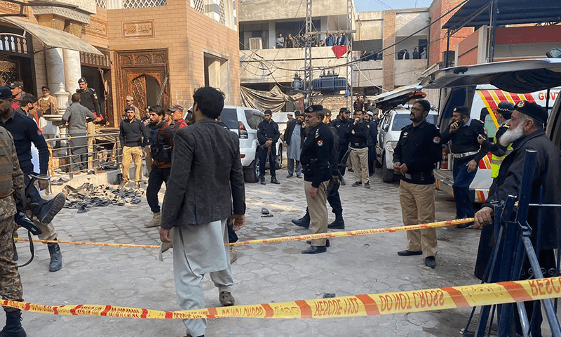 پشاور پولیس لائنزدھماکے سے قبل کی سی سی ٹی وی فوٹیج کی تصاویر جاری