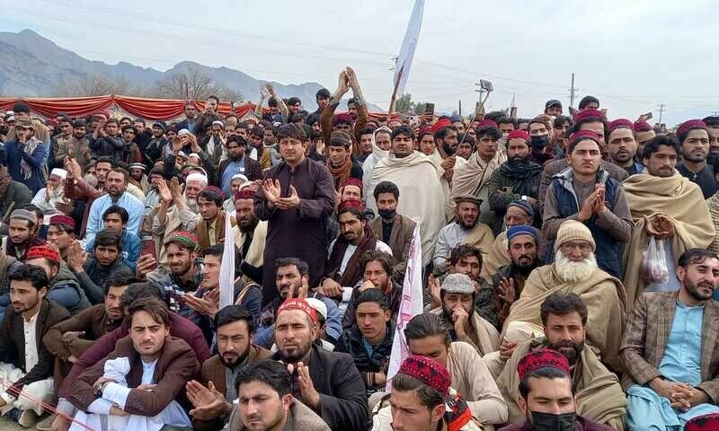 People gather for Swat Ulasi Pasoon protest in Mohmand on February 5, 2022. Photo by author