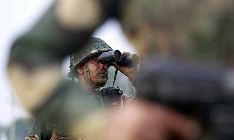 بنگلہ دیشی دیہاتیوں کا بھارتی فوج پر تشدد، ہتھیار چھین کر فرار