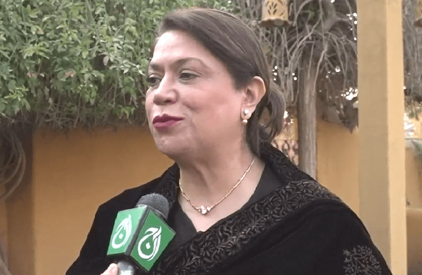 خواتین کو دور حاضر کے جدید تقاضوں سے ہم اۤہنگ کرنےکےلئےمباحثہ