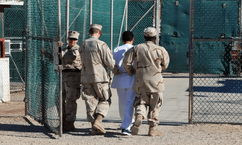 پاکستان سے گرفتار سعودی شہری 21 سال بعد بدنامِ زمانہ گوانتانامو جیل سے رہا