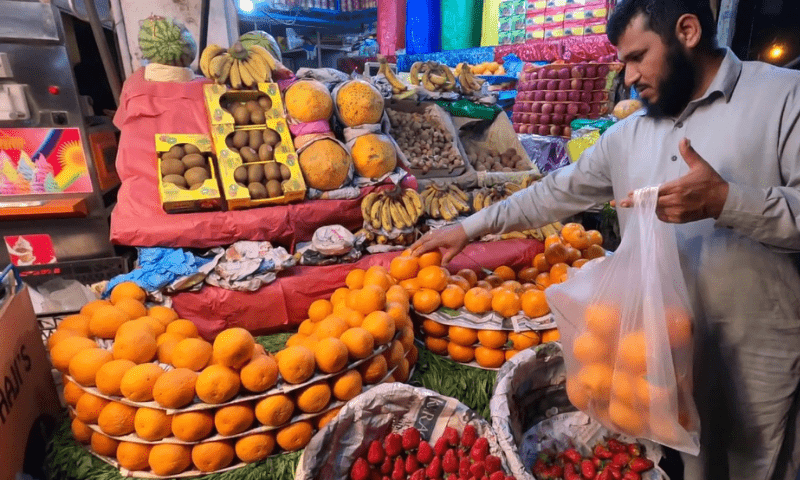 پشاور، رمضان سے قبل سبزی کے بعد پھلوں کی قیمتوں میں بھی اضافہ