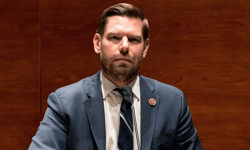 عمران خان کو دھمکانا اور ان کی گرفتاری کی کوشش ناقابل قبول ہے، امریکی رکن کانگریس