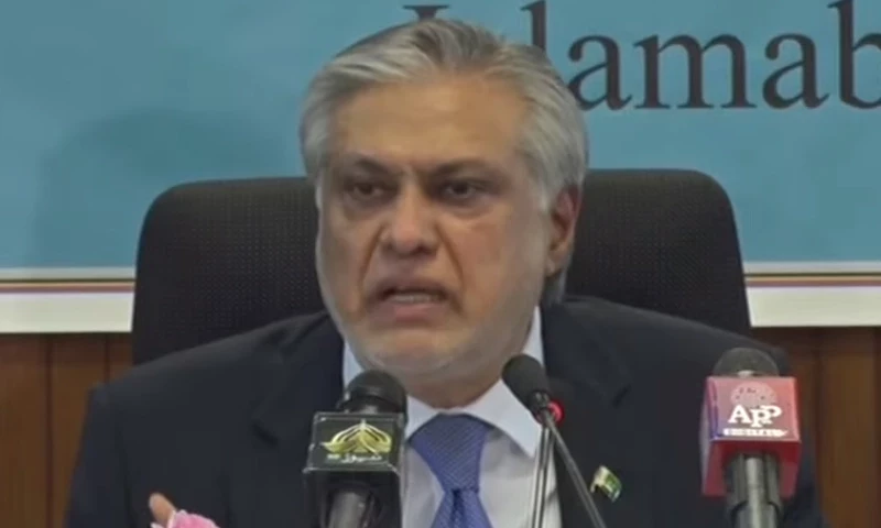 ڈالر اصل قیمت سے 40 سے 45 روپے مہنگا ہے، اسحاق ڈار