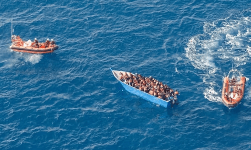 یونان کشتی حادثے کے مقابلے میں لاپتہ آبدوز کو زیادہ میڈیا کوریج دینے کی مذمت