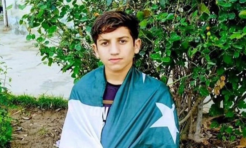 پاکستان کے کم عمر مارشل آرٹسٹ نعمان محسود نے بھارت کا عالمی ریکارڈ توڑ دیا