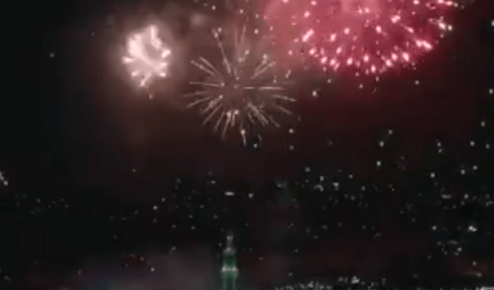 پاکستان کے 76 ویں جشن آزادی پر شہر شہر چراغاں، آتش بازی، شاہی قلعے میں تقریب